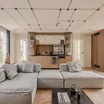 L\'Appartement Mondrian